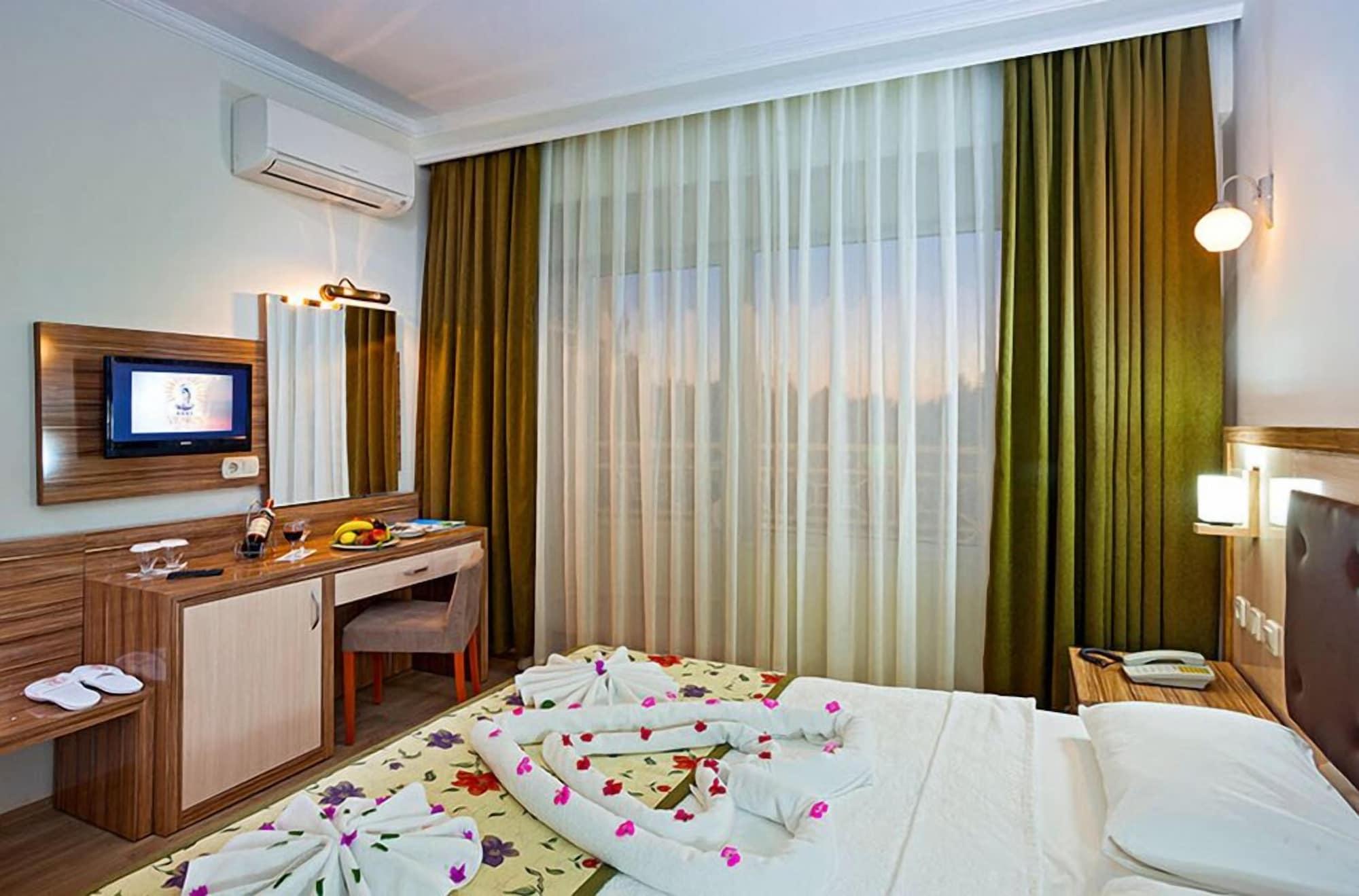 Venus Hotel Side Luaran gambar