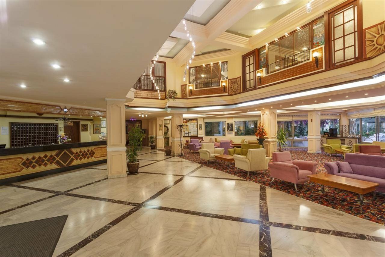 Venus Hotel Side Luaran gambar